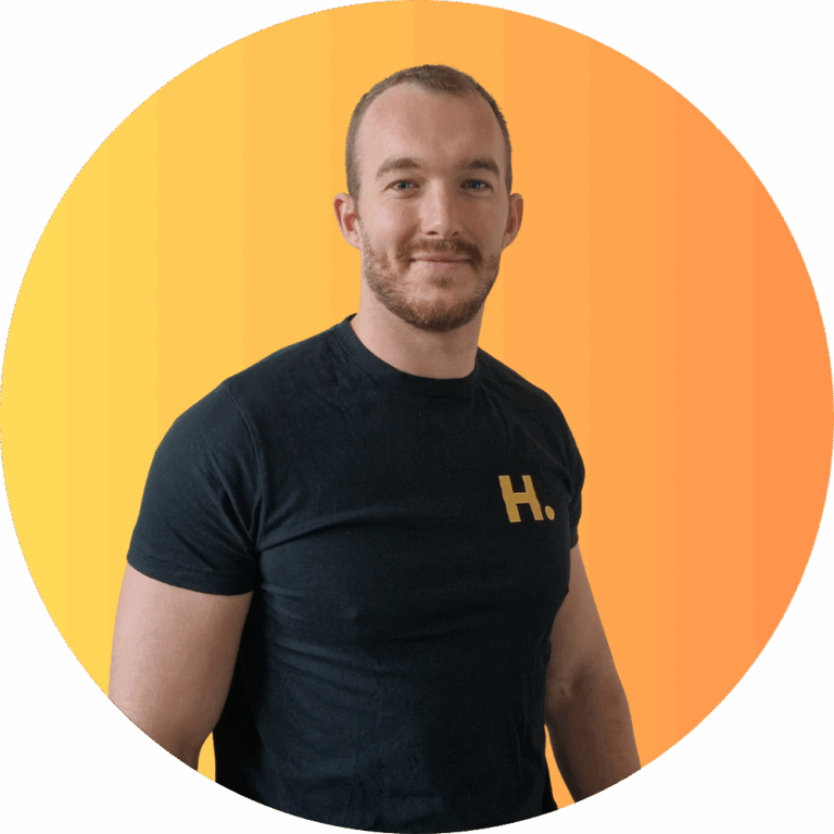 Christiaan Homburg, Managing Director of Hamus Hosting, in a hamus team t-shirt.